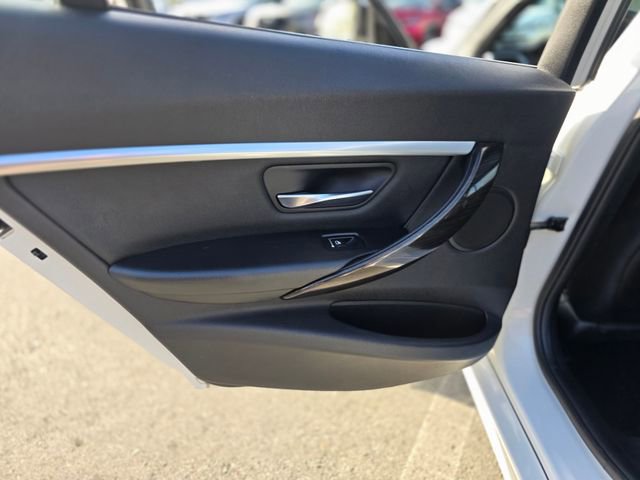 Used 2017 BMW 330i xDrive Wagon image 20
