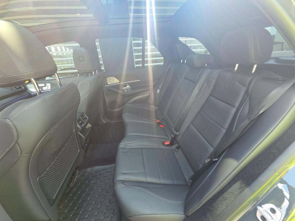 Used 2026 Mercedes-Benz GLE 450 4MATIC image 5