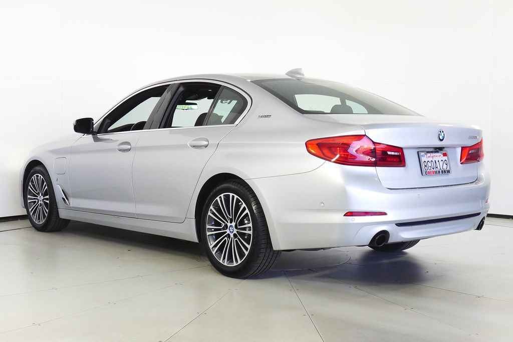 Used 2019 BMW 530e w/ Premium Package image 9