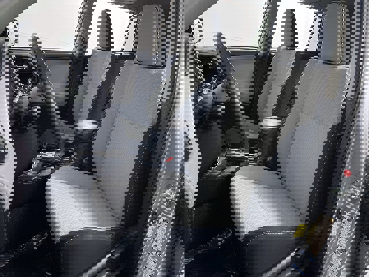 Used 2018 Toyota RAV4 XLE image 12