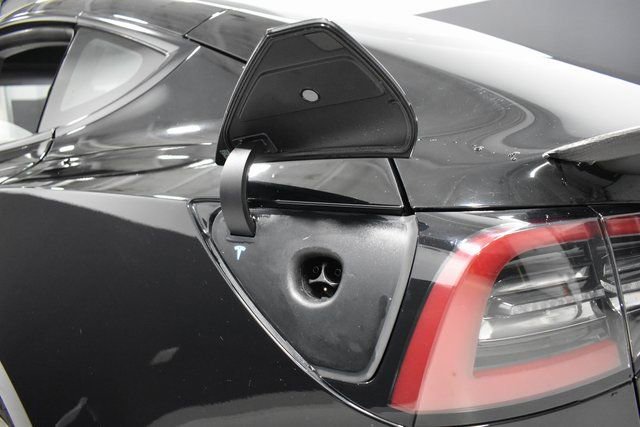 Used 2020 Tesla Model 3 Long Range image 35
