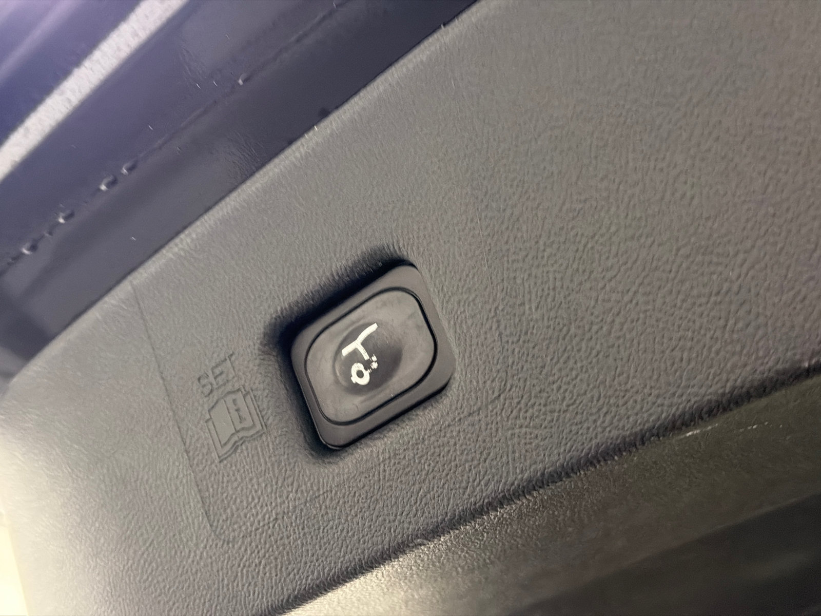 Certified 2023 Lincoln Nautilus AWD w/ Premium Package image 9