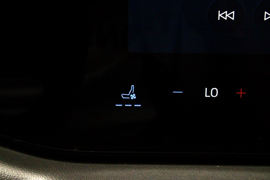 Certified 2024 Ford Mustang Premium image 4