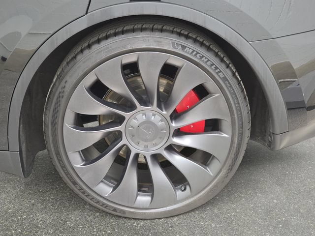 Used 2024 Tesla Model Y Performance AWD/4WD image 31