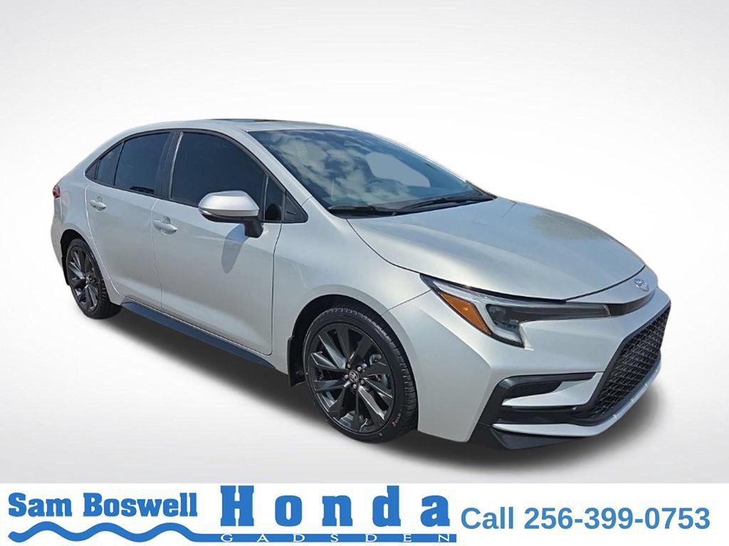 Used 2025 Toyota Corolla XSE FWD image 1