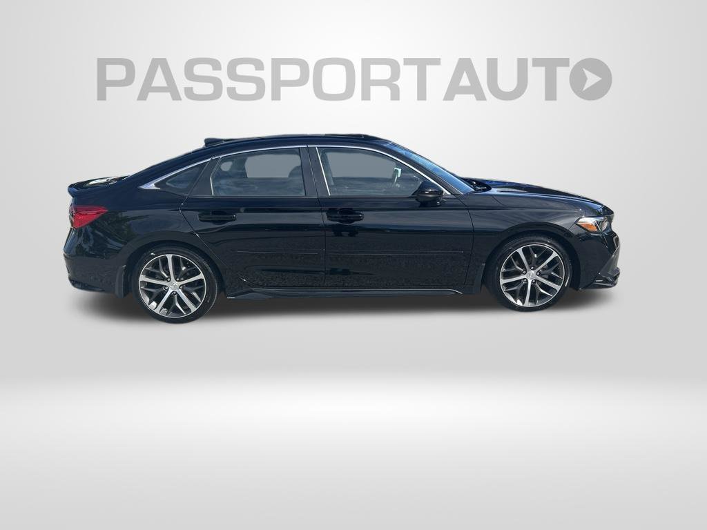 Used 2022 Honda Civic Touring image 7