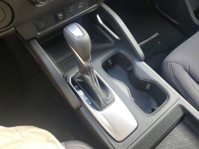 Used 2024 Nissan Frontier SV w/ Technology Package image 21