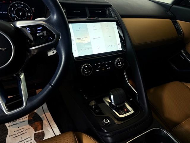 Used 2021 Jaguar E-PACE SE image 33