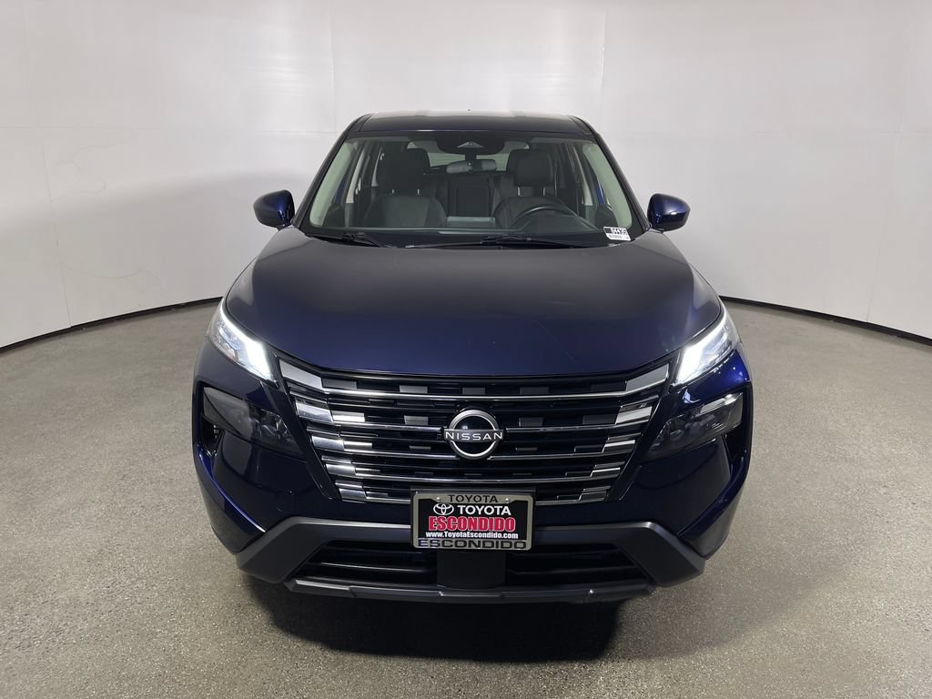 Used 2025 Nissan Rogue SV FWD image 8