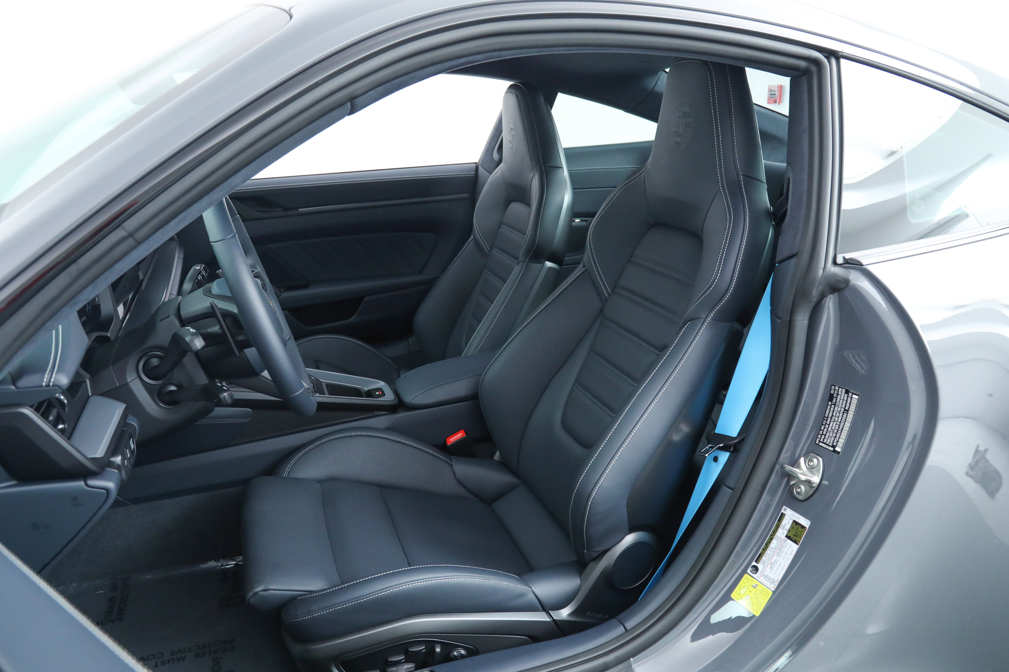 Used 2025 Porsche 911 Carrera GTS image 21