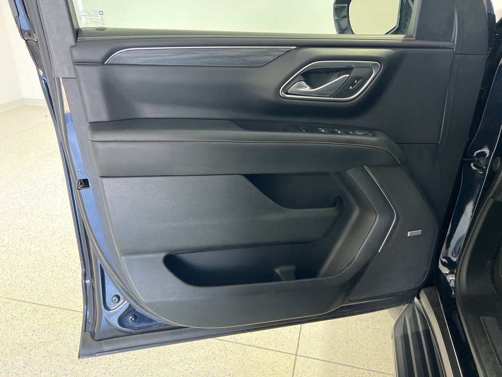 Used 2024 GMC Yukon SLT AWD/4WD image 22