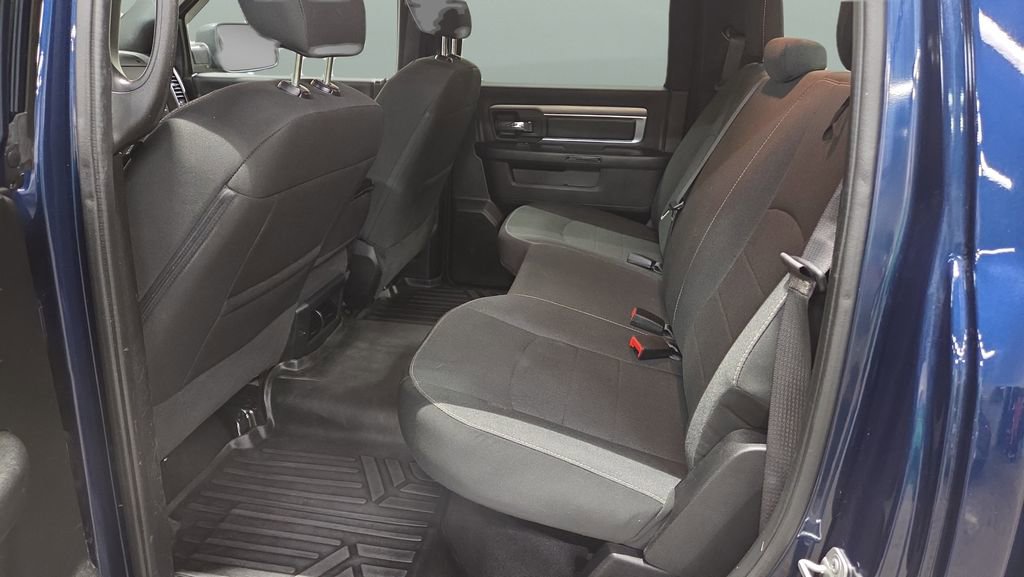 Used 2022 RAM 1500 Classic SLT AWD/4WD image 19