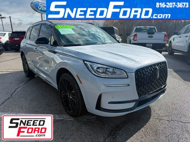 Used 2025 Lincoln Corsair Grand Touring w/ Equipment Group 302A image 1