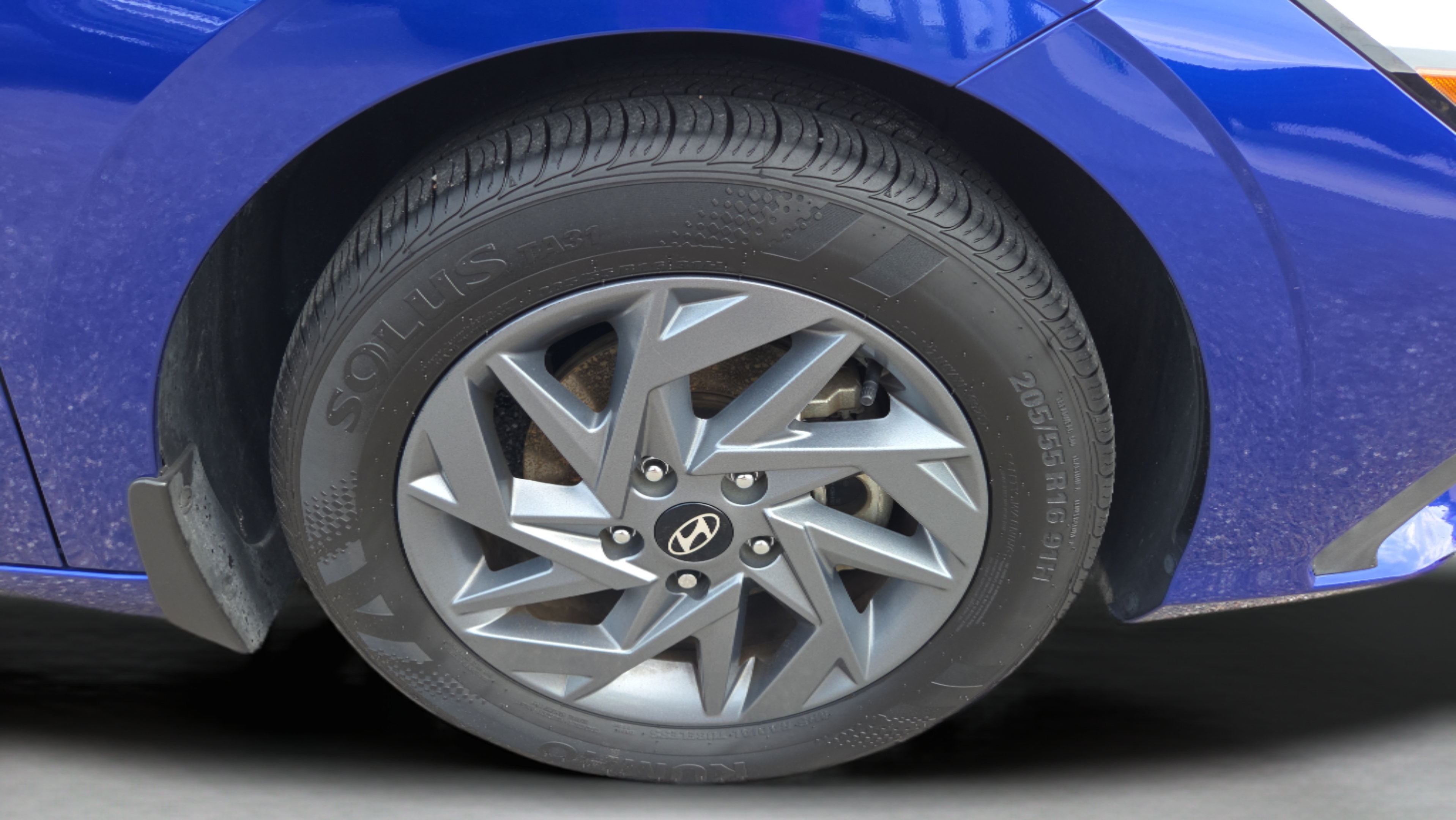 Used 2024 Hyundai Elantra Blue FWD image 19