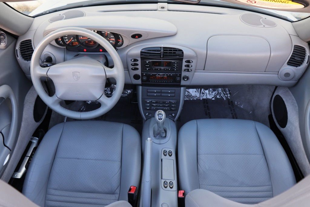 Used 2000 Porsche 911 Cabriolet image 35