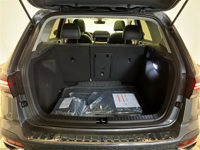 New 2026 Volkswagen Taos SE image 5