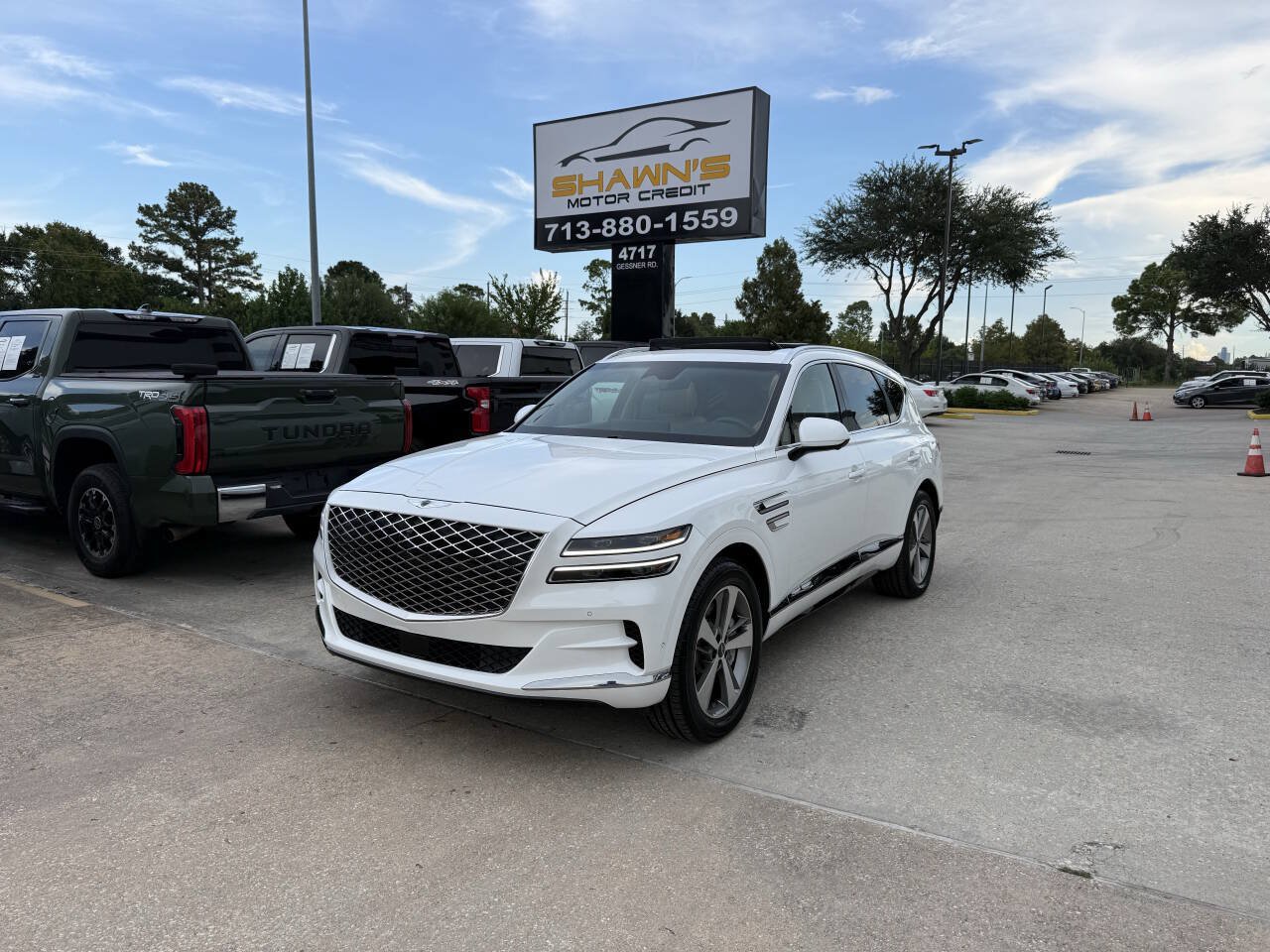 Used 2023 Genesis GV80 2.5T w/ Advanced Package AWD/4WD image 3