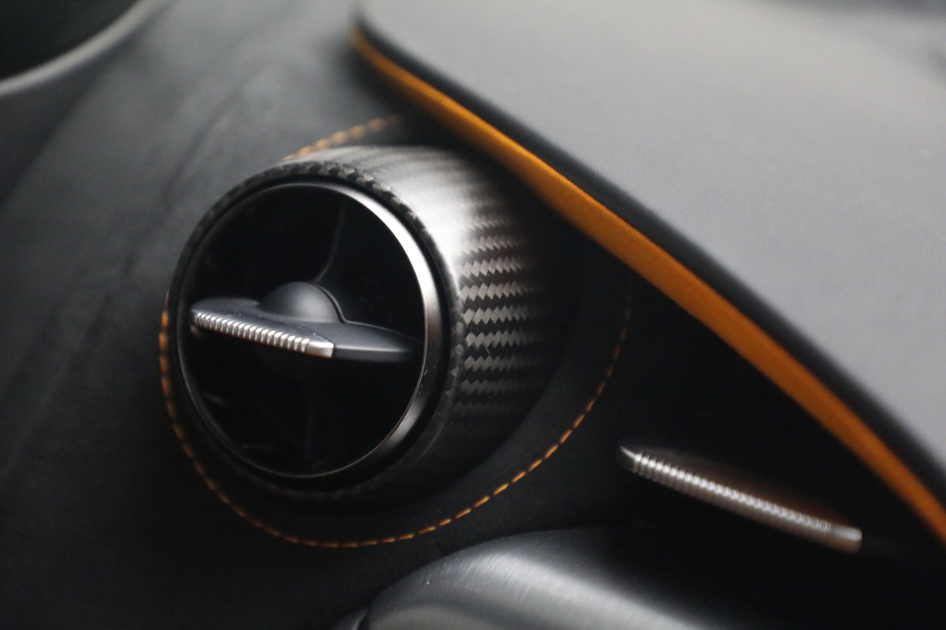 Used 2024 McLaren 750S image 34