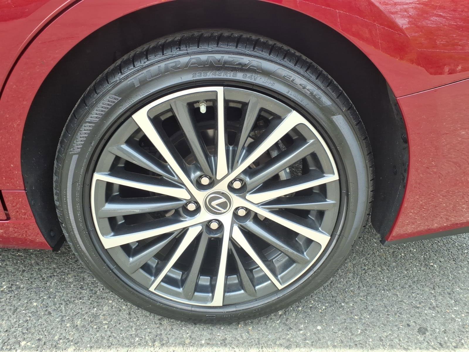 Certified 2024 Lexus ES 350 w/ Premium Package image 18