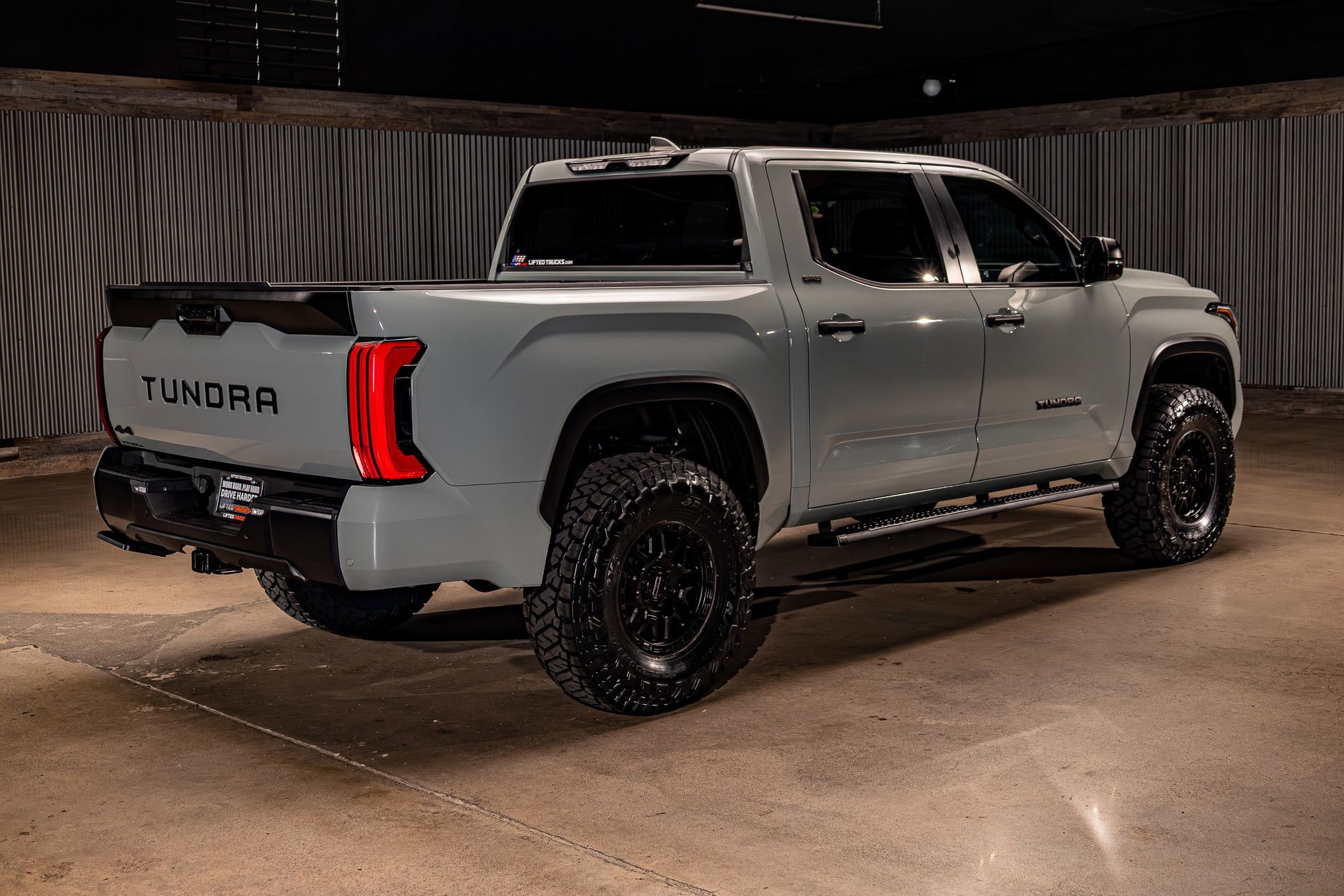 Used 2025 Toyota Tundra SR5 w/ SR5 Convenience Package image 10