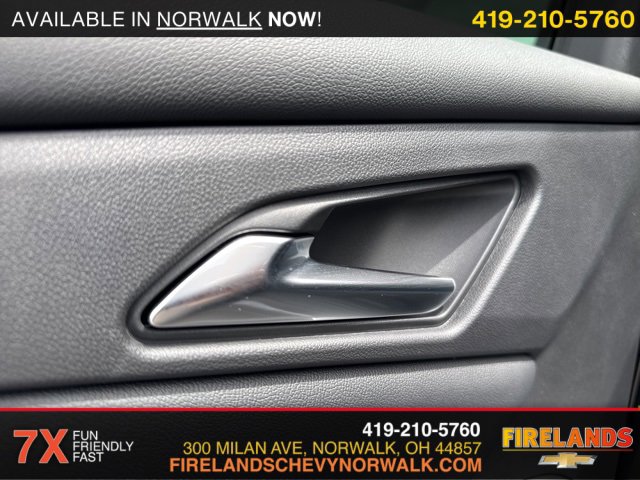 New 2025 Chevrolet Traverse LT w/ Driver Confidence Package image 34