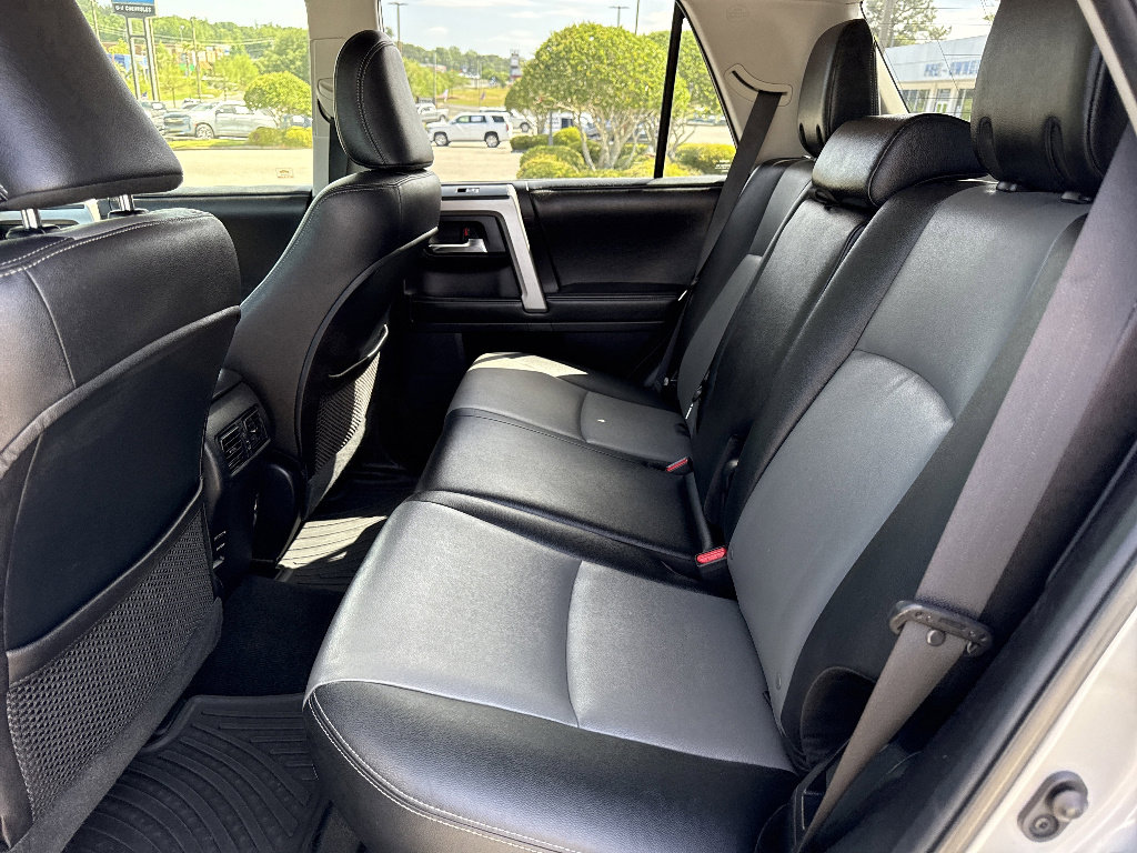 Used 2015 Toyota 4Runner SR5 Premium RWD image 20