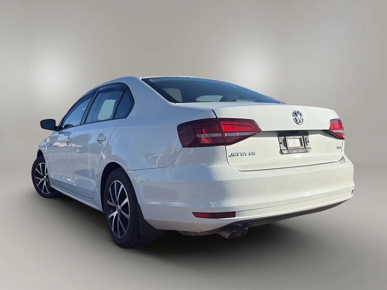 Used 2016 Volkswagen Jetta SE image 5