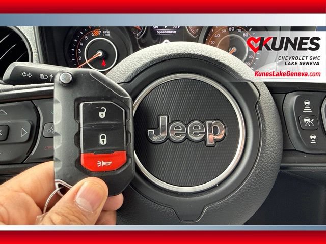 Used 2025 Jeep Wrangler Unlimited Sport AWD/4WD image 40
