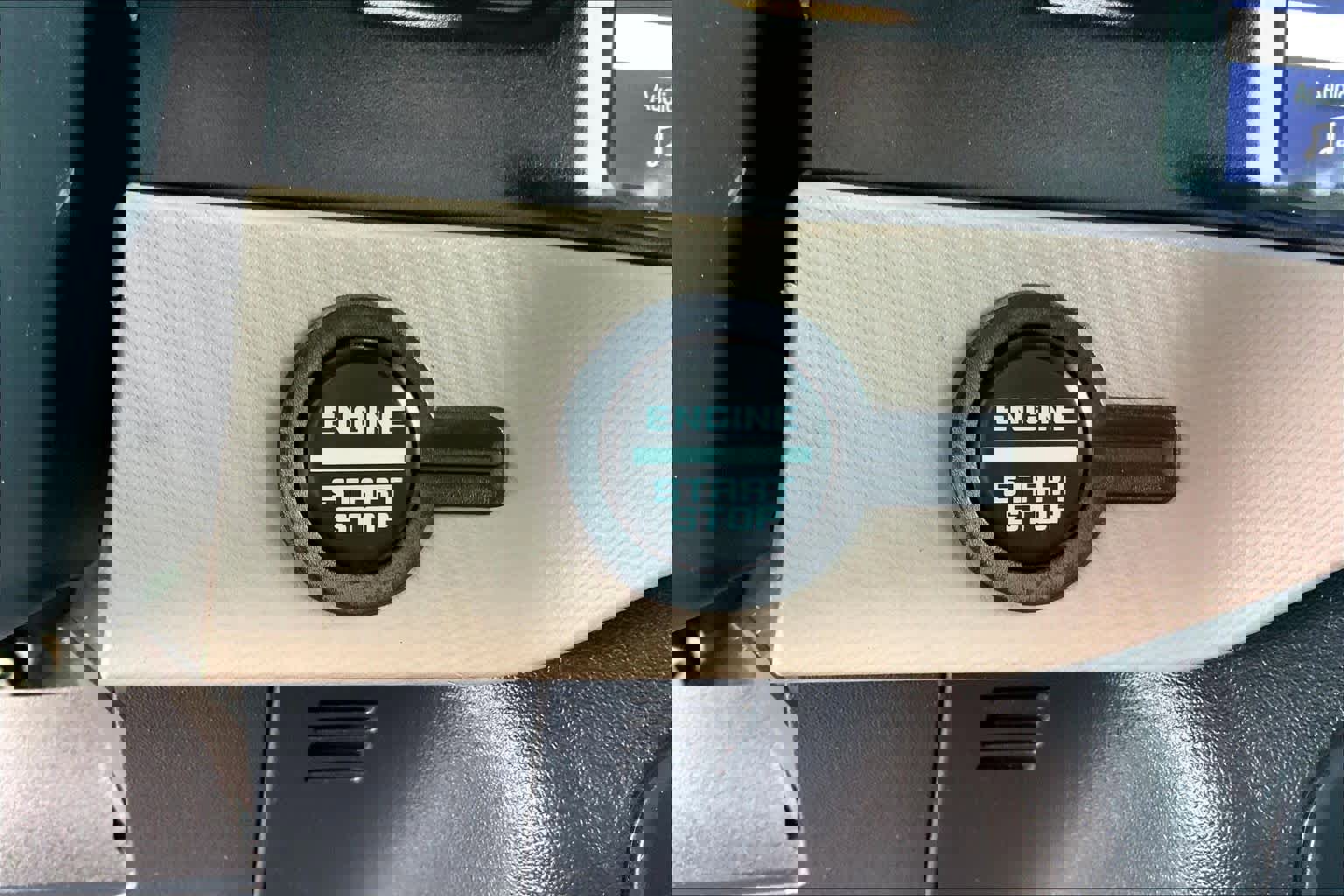 Used 2023 Ford Bronco Wildtrak AWD/4WD image 32