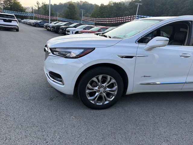 Used 2020 Buick Enclave Avenir w/ Avenir Technology Package AWD/4WD image 9