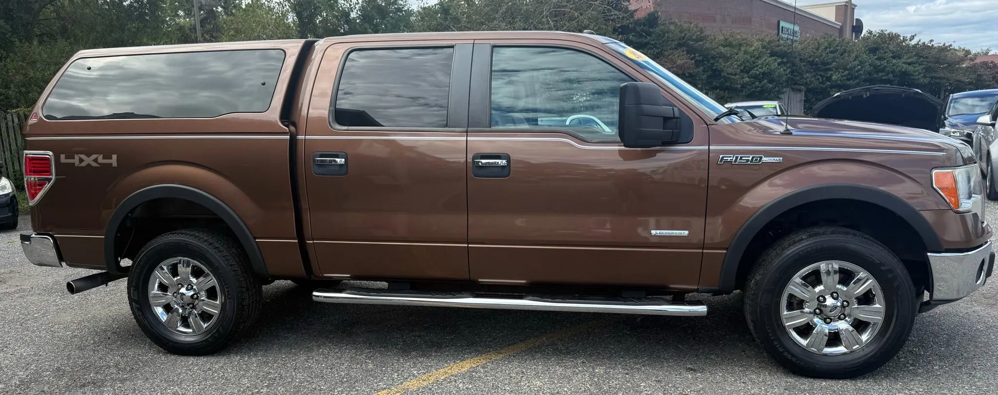 Used 2012 Ford F150 XLT w/ XLT Chrome Pkg image 4