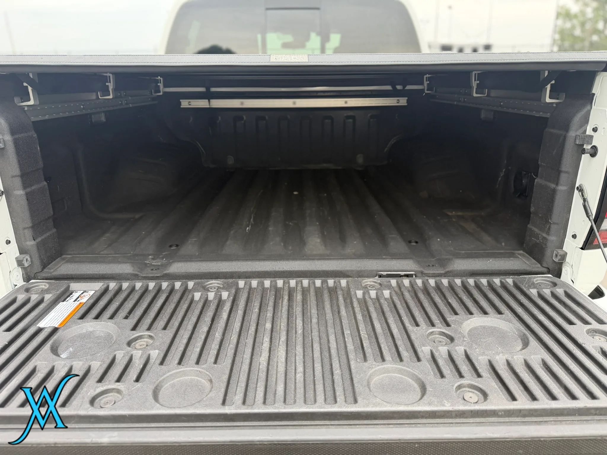 Used 2023 Nissan Frontier PRO-4X w/ Pro Convenience Package AWD/4WD image 38