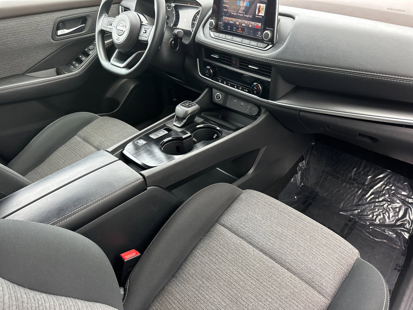 Used 2023 Nissan Rogue SV image 15