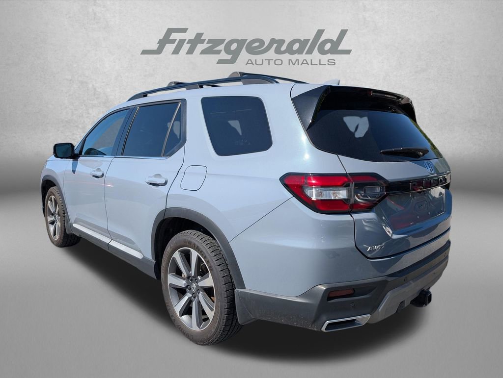 Used 2023 Honda Pilot Elite image 8