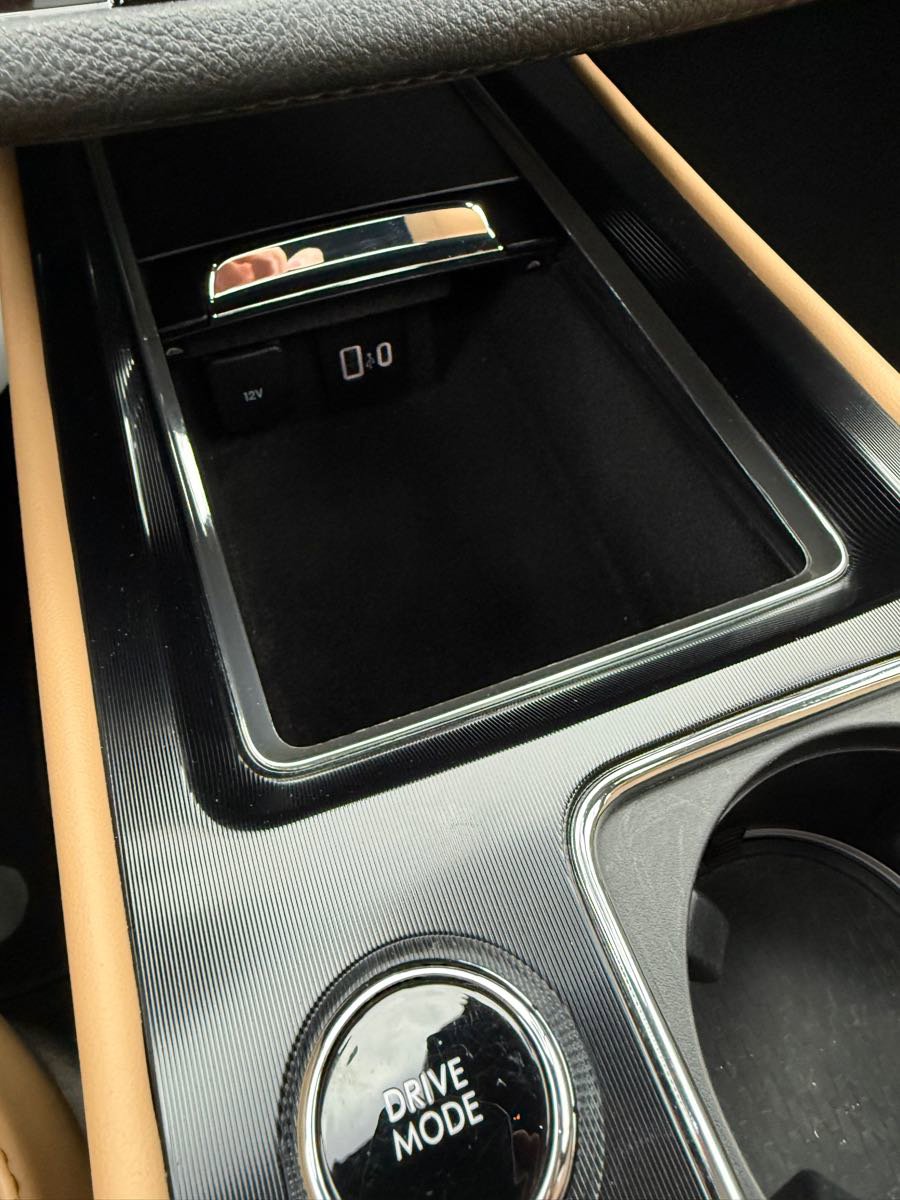 Used 2022 Lincoln Corsair Reserve w/ Equipment Group 201A image 21