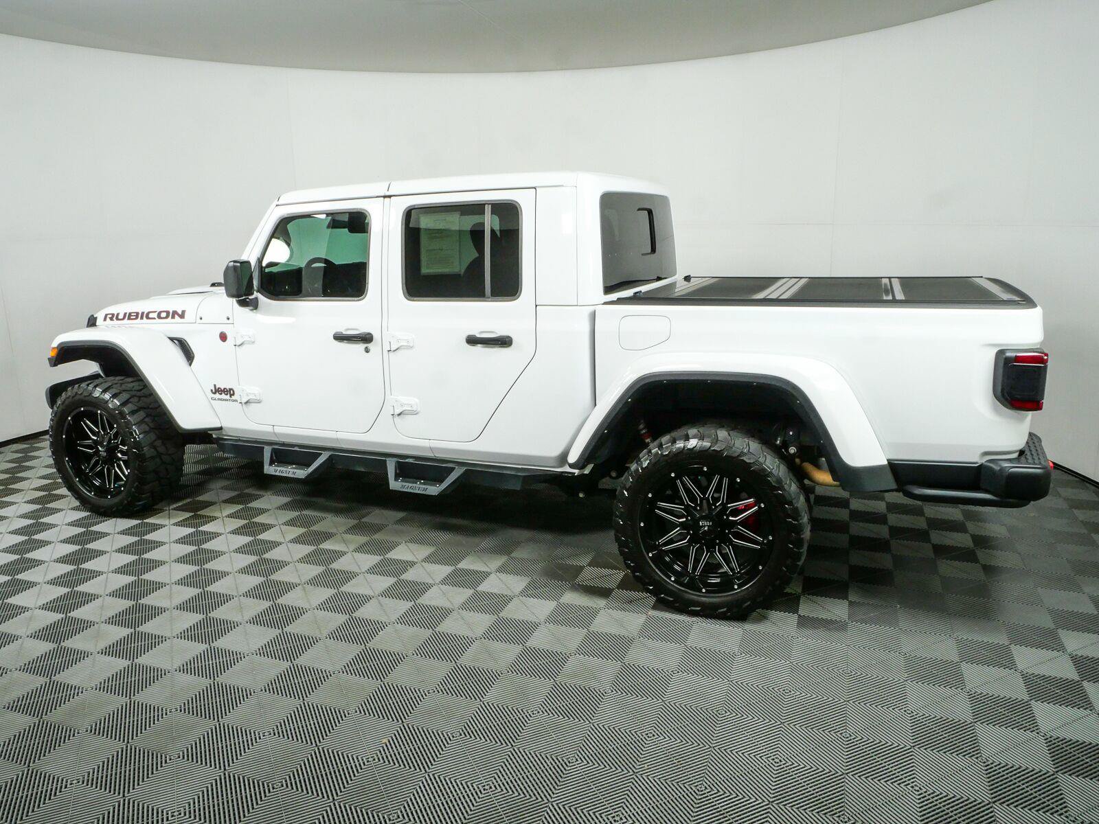 Used 2021 Jeep Gladiator Rubicon AWD/4WD image 28