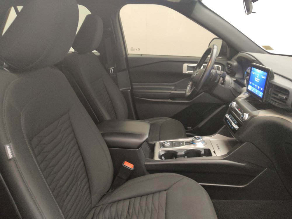 Used 2020 Ford Explorer XLT AWD/4WD image 21
