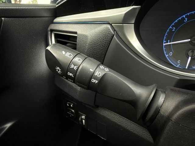 Used 2015 Toyota Corolla S FWD image 24