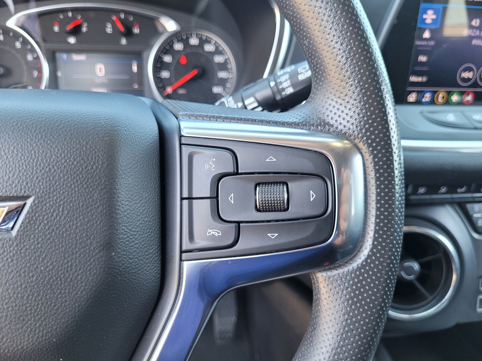 Used 2022 Chevrolet Blazer LT image 22