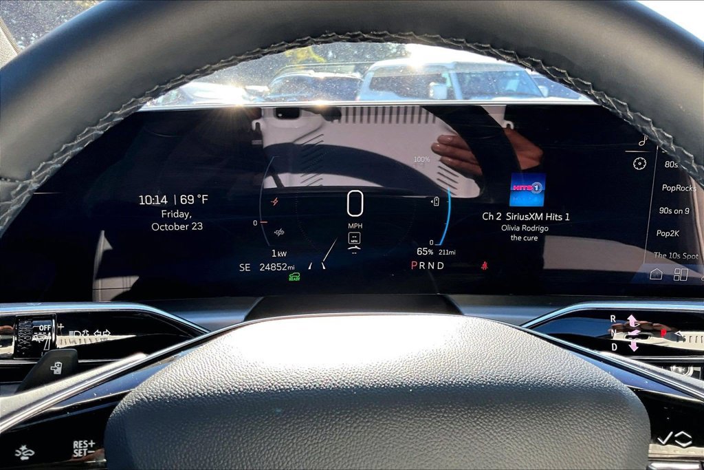 Certified 2024 Cadillac Lyriq Luxury RWD image 13