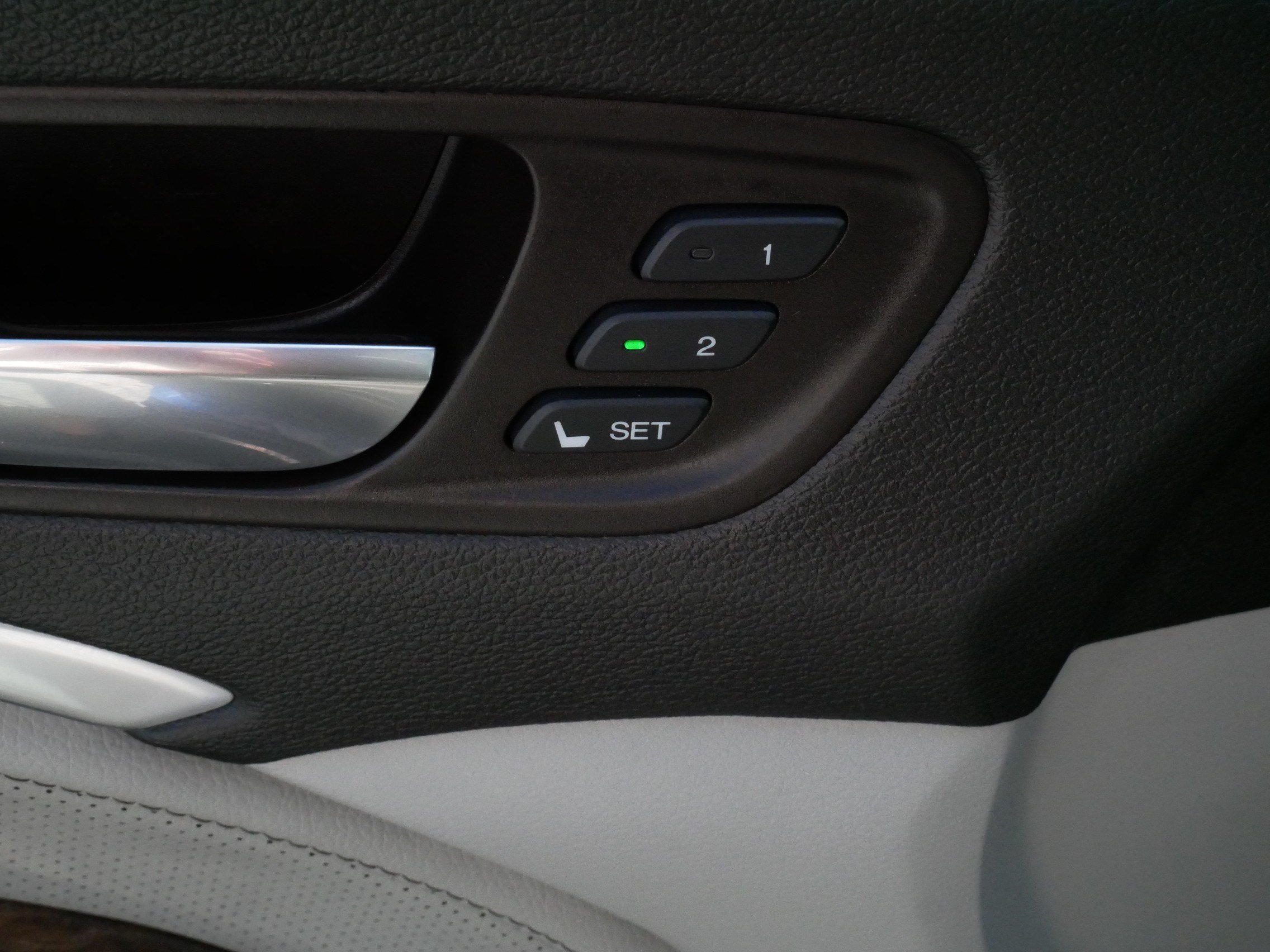 Used 2019 Acura MDX SH-AWD w/ Technology Package image 14