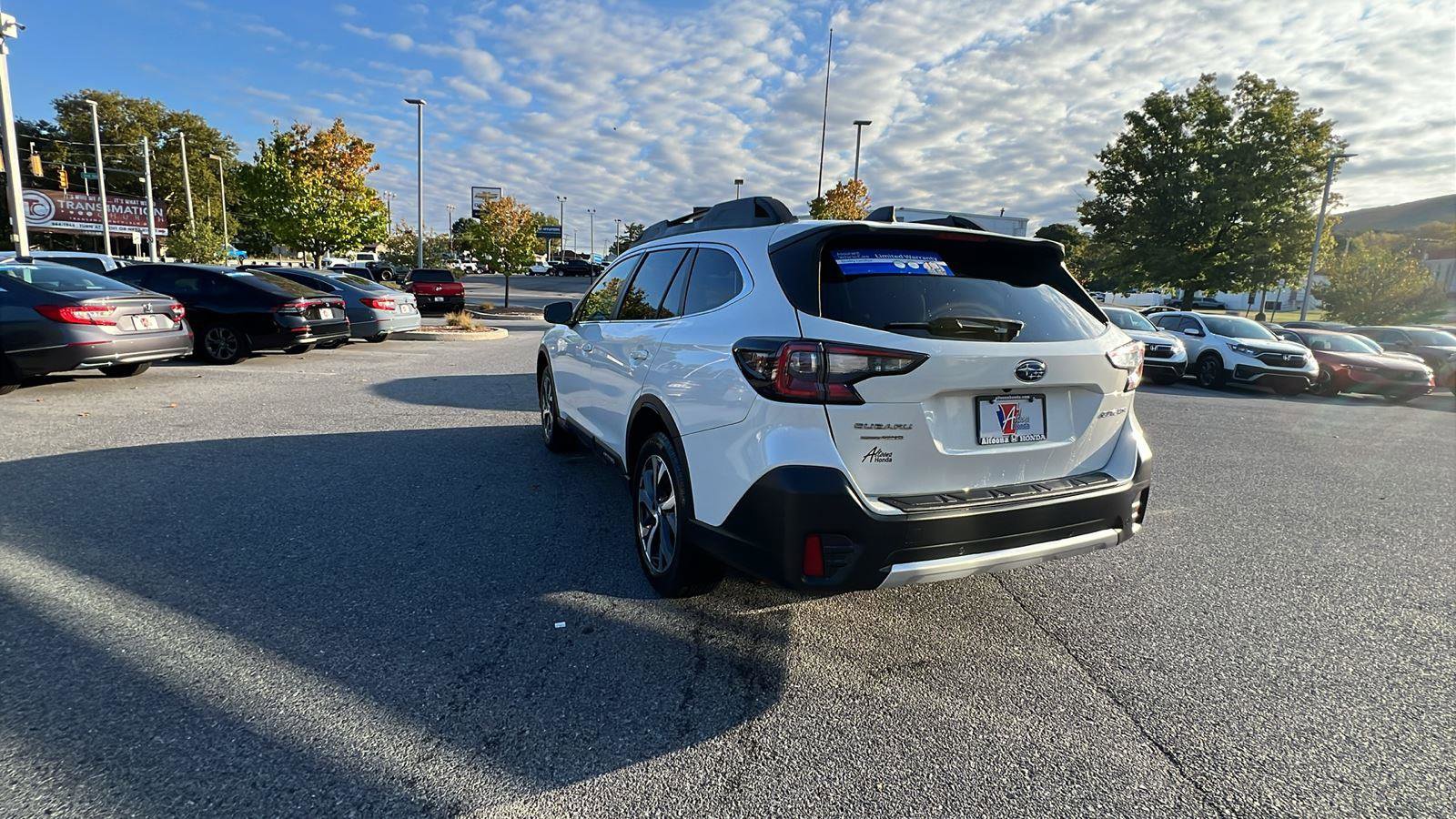 Used 2022 Subaru Outback Limited image 6