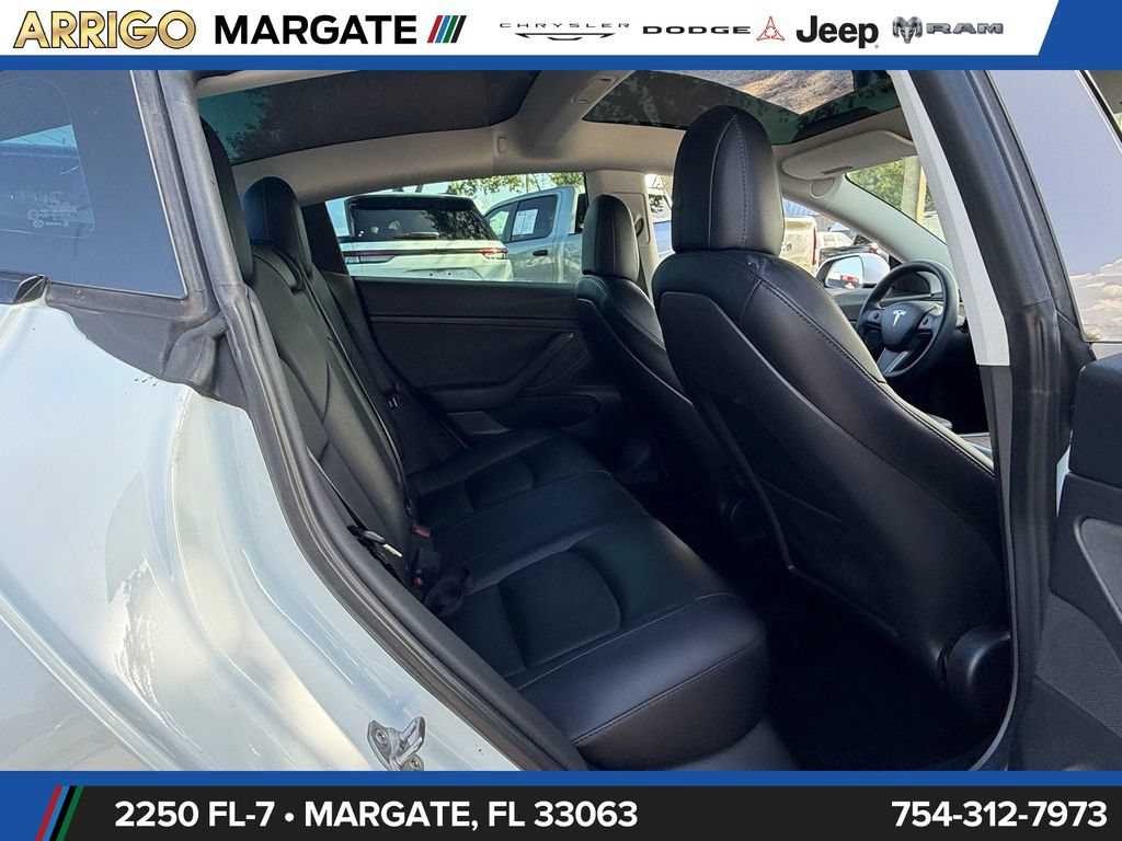 Used 2021 Tesla Model 3 Standard Range Plus RWD image 16