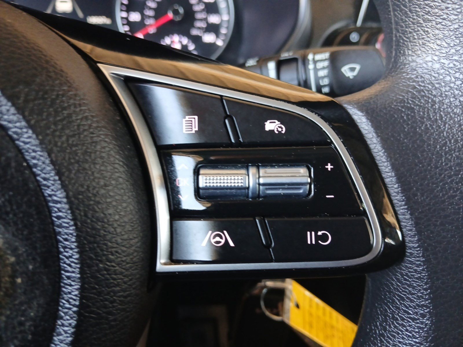 Used 2024 Kia Forte LX image 17