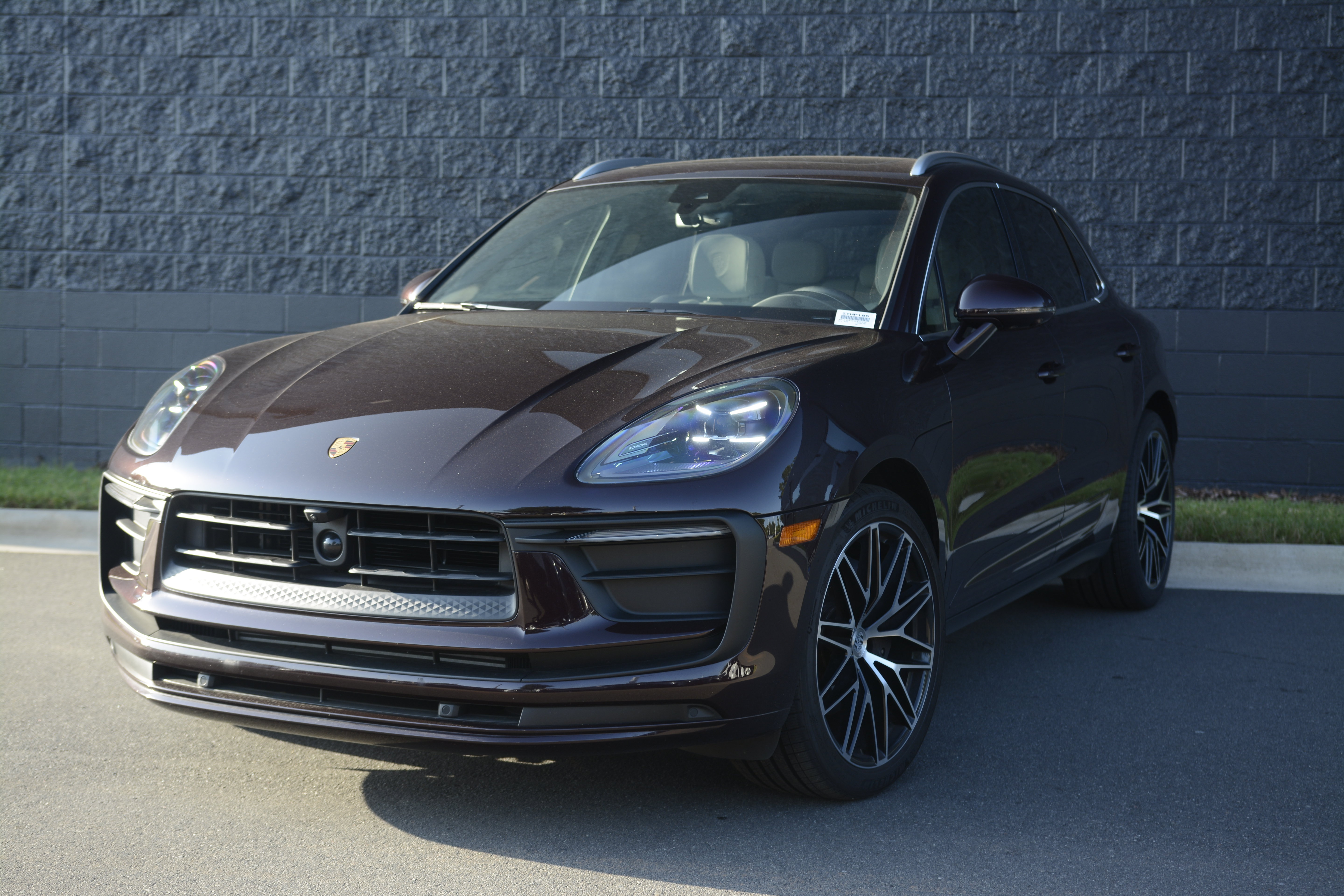 Certified 2026 Porsche Macan AWD/4WD image 43