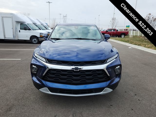 Used 2023 Chevrolet Blazer LT image 3
