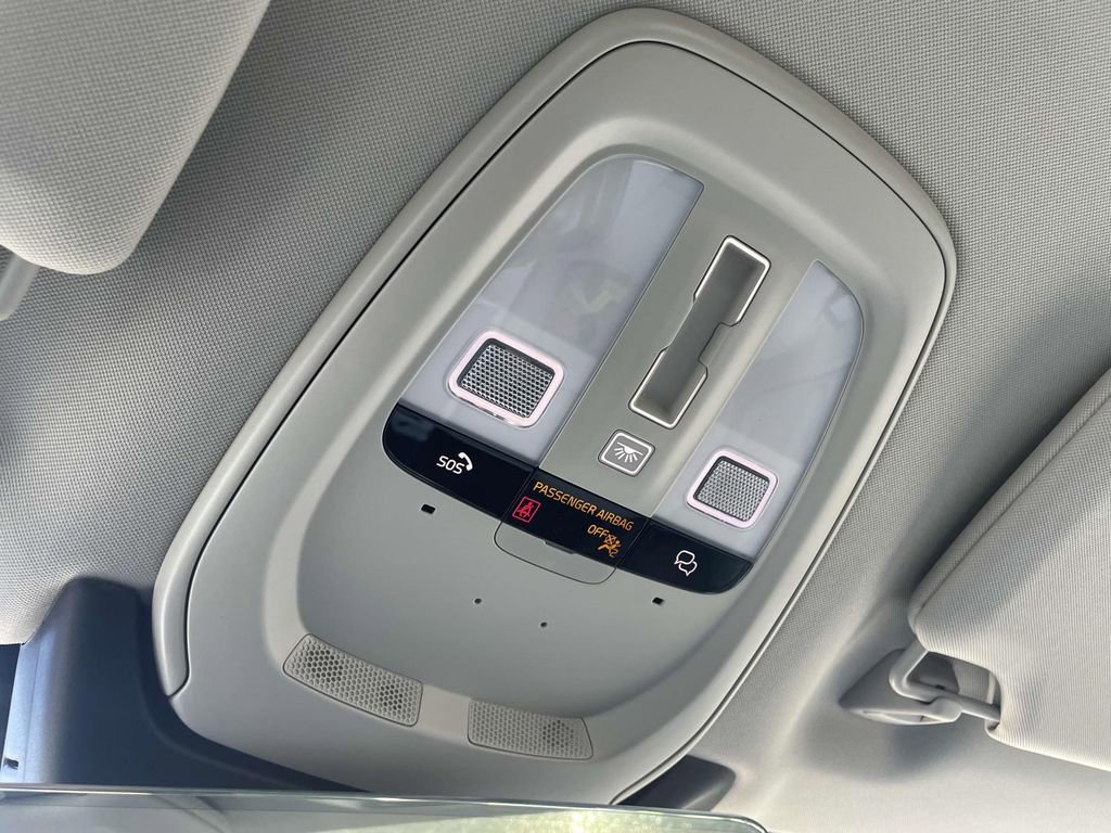 New 2026 Volvo XC90 B6 Ultra image 24