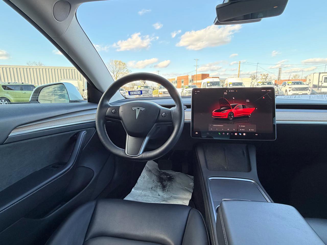Used 2023 Tesla Model 3 Standard Range image 16