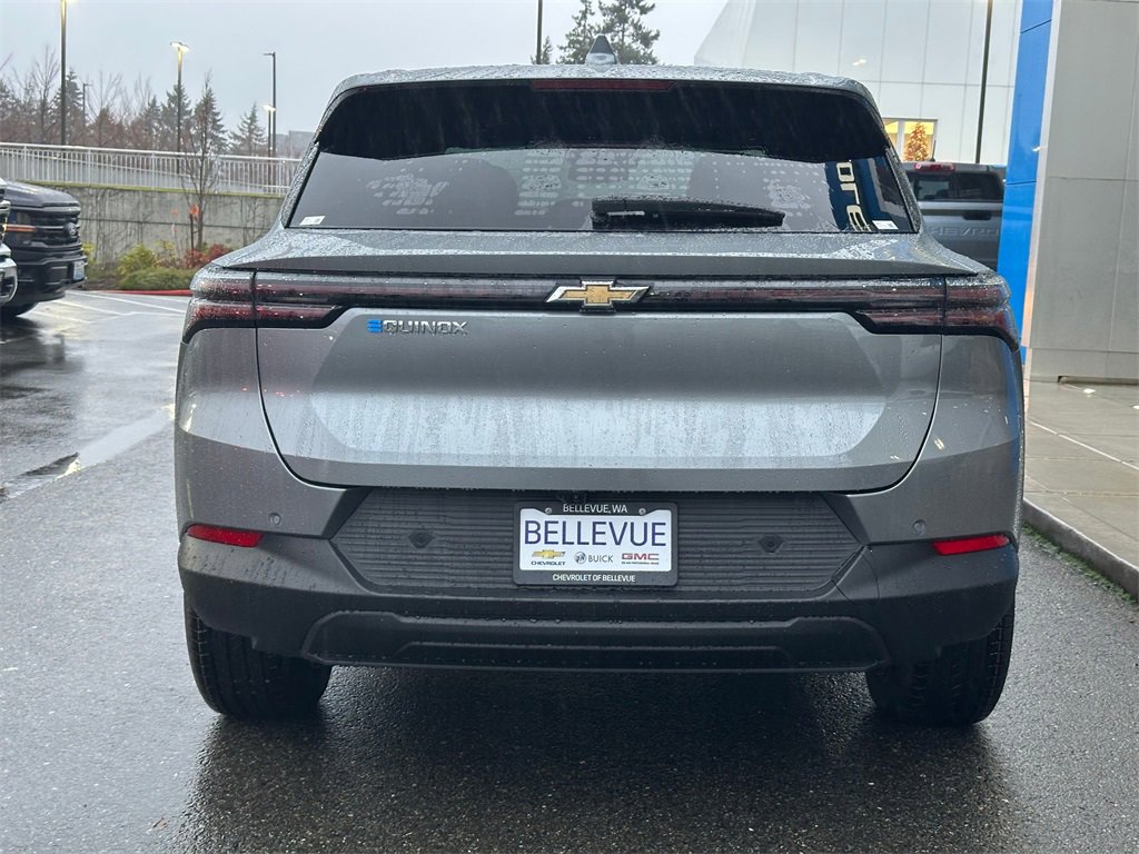 New 2026 Chevrolet Equinox EV LT image 4