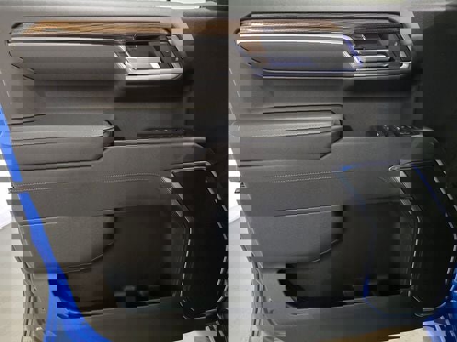 New 2025 Chevrolet Silverado 1500 LT w/ Z71 Off-Road Package image 9